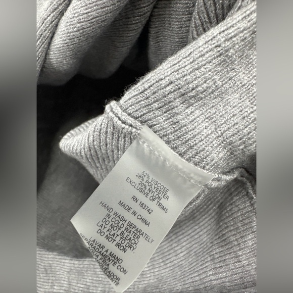 LIV Milano Embellished With Rhinestone HEARTS On Sleeves SOFT Sweater NWT Small - Picture 5 of 7